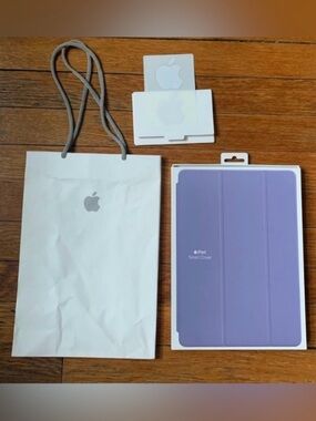 Apple Shopping Paper Bag with Apple Stickers and Empty iPad Smart Cover Box